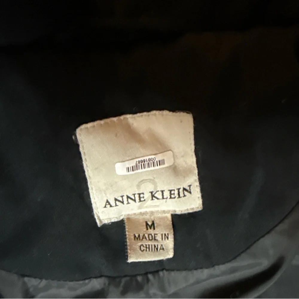 Anne Klein Black Puffer Coat Size Medium Fix‎ Fur Hood Vintage Down